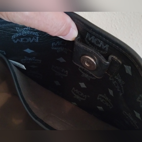 MCM Tote Black Visetos EUC - Picture 7 of 11